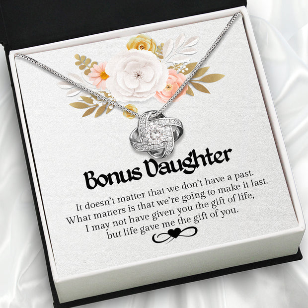 Bonus Daughter Necklace: A Symbol of Everlasting Love and Belonging