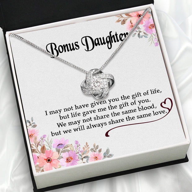 Bonus Daughter Necklace: A Symbol of Everlasting Love and Belonging