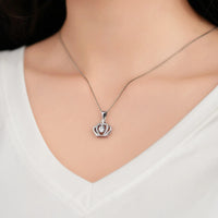 Thumbnail for Radiant Mom Necklace: A Heartfelt Token of Love and Gratitude