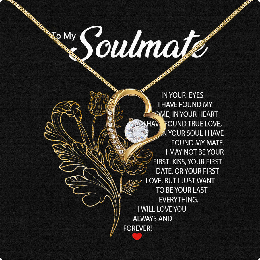 Soulmate Necklace: Let Her Carry Your Heart Always