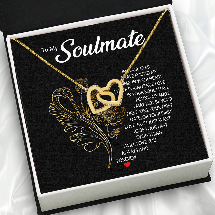 Soulmate Necklace: Let Her Carry Your Heart Always