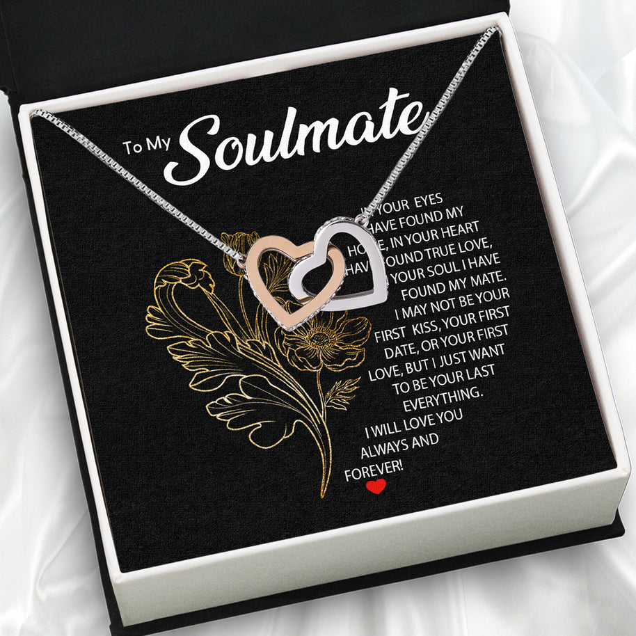 Soulmate Necklace: Let Her Carry Your Heart Always